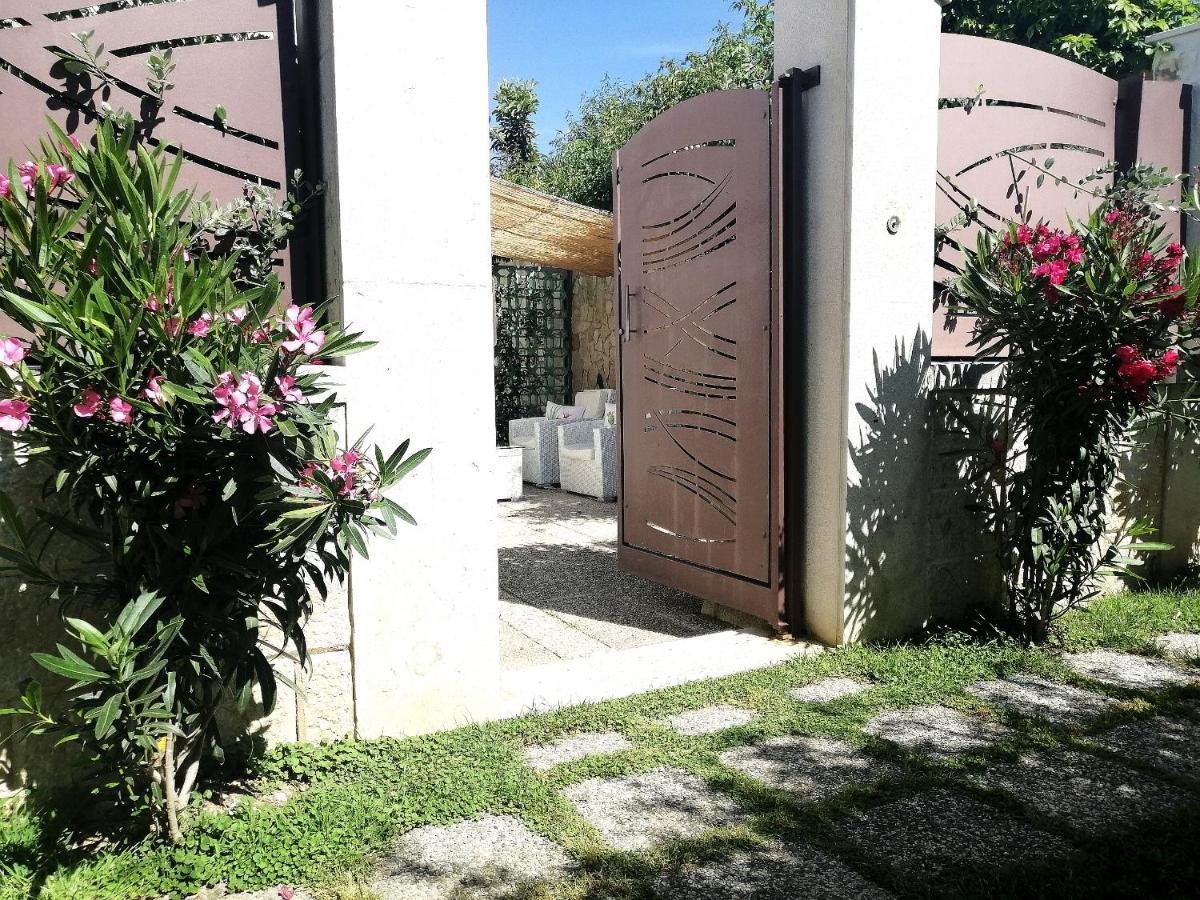 Dimora Artemisio Villa Siponto Exterior photo