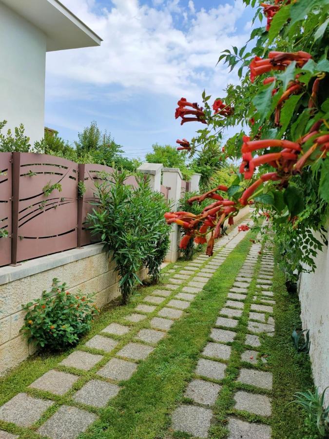 Dimora Artemisio Villa Siponto Exterior photo